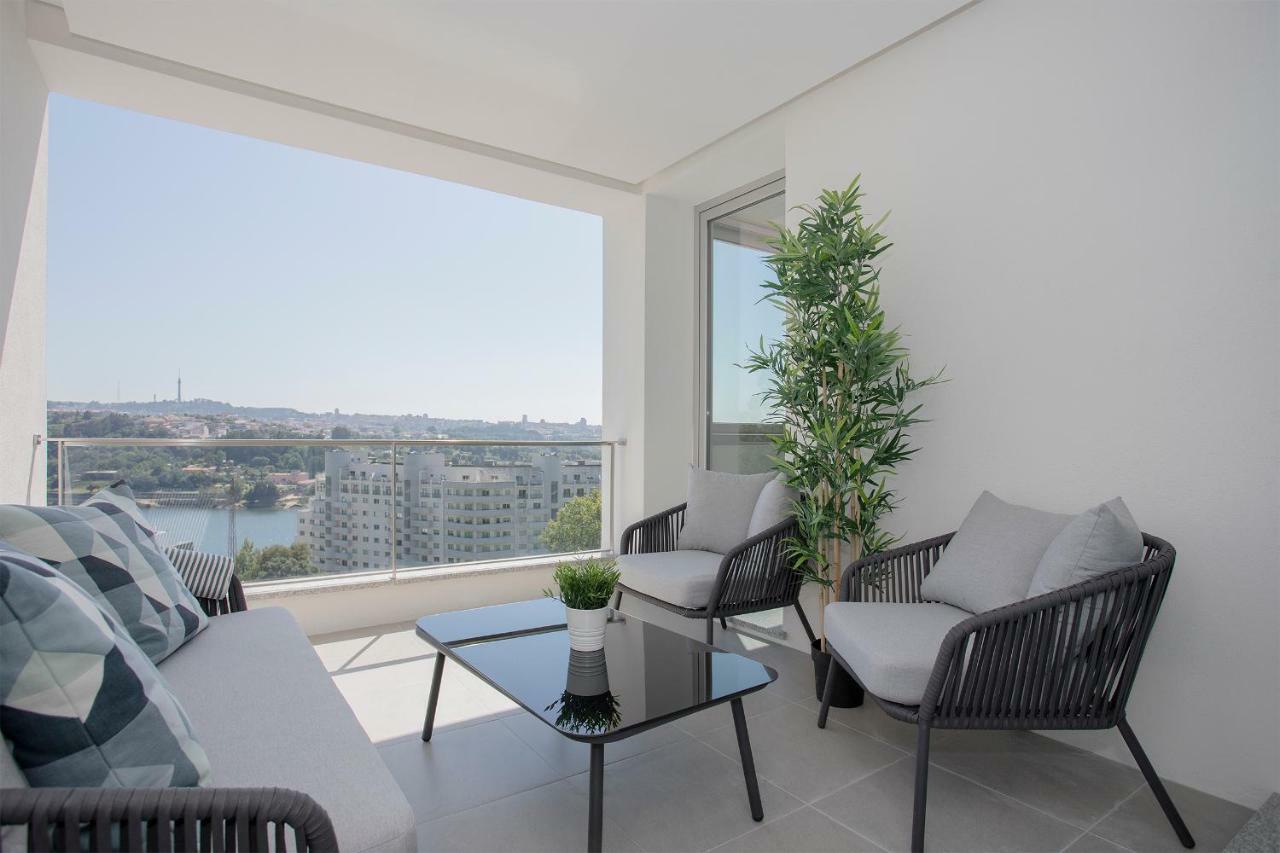 Liiiving In Porto - Luxury River View Apartments Valbom  Екстер'єр фото